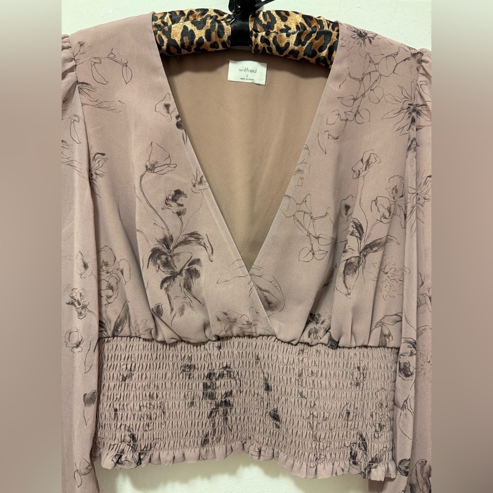 Aritzia Wilfred Genoa Crop Top mauve in Small - Picture 5 of 6